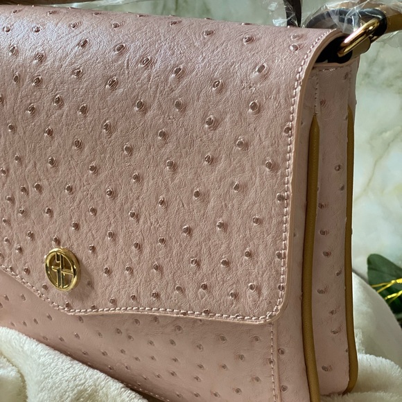 NWT Giani Bernini Ostrich Flap Shoulder Bag - Picture 2 of 9